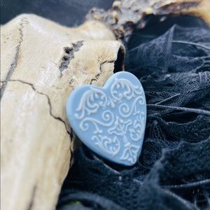 Vintage Wedgwood Ornate Heart Brooch in Jasperware